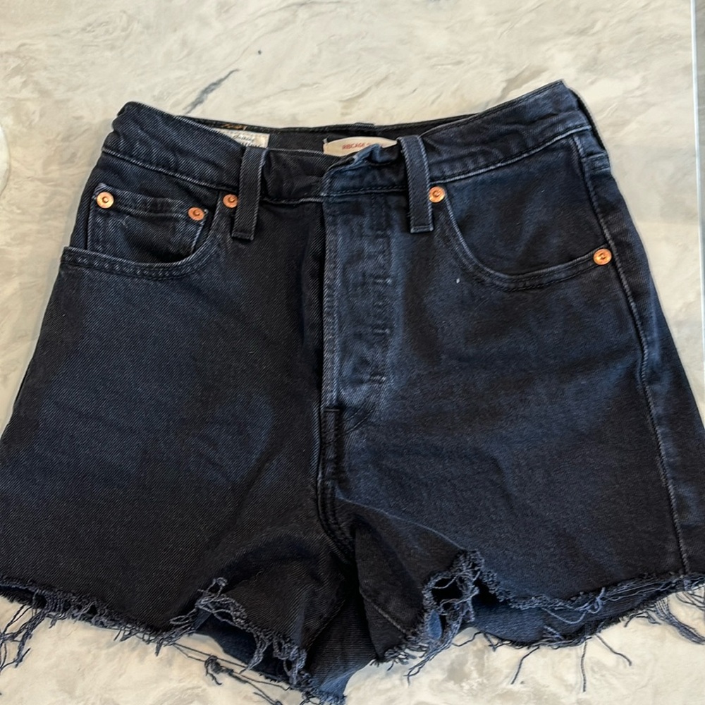 Levi’s black shorts